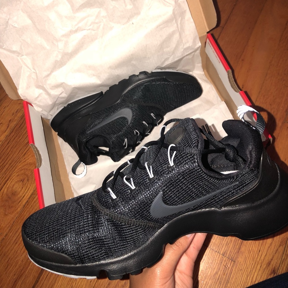 Nike prestos fly black
